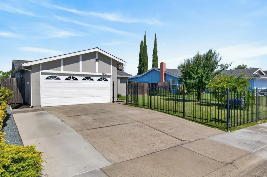 7920 Deer Water Drive, Sacramento, CA 95823 - #2