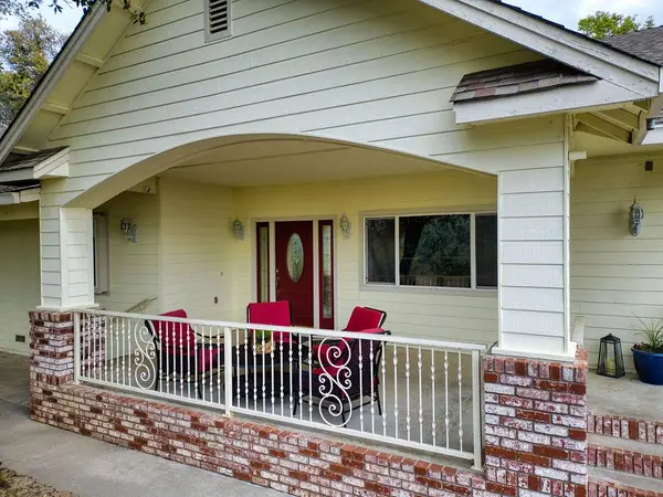 16455 Crestridge Avenue, Sonora, CA 95370