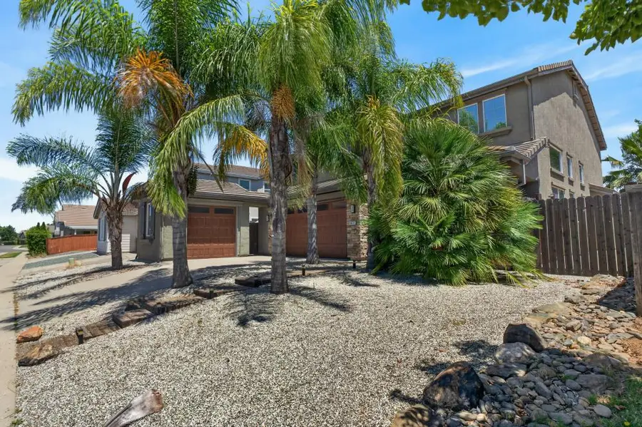 9818 Black Swan Drive, Elk Grove, CA 95624 - #2