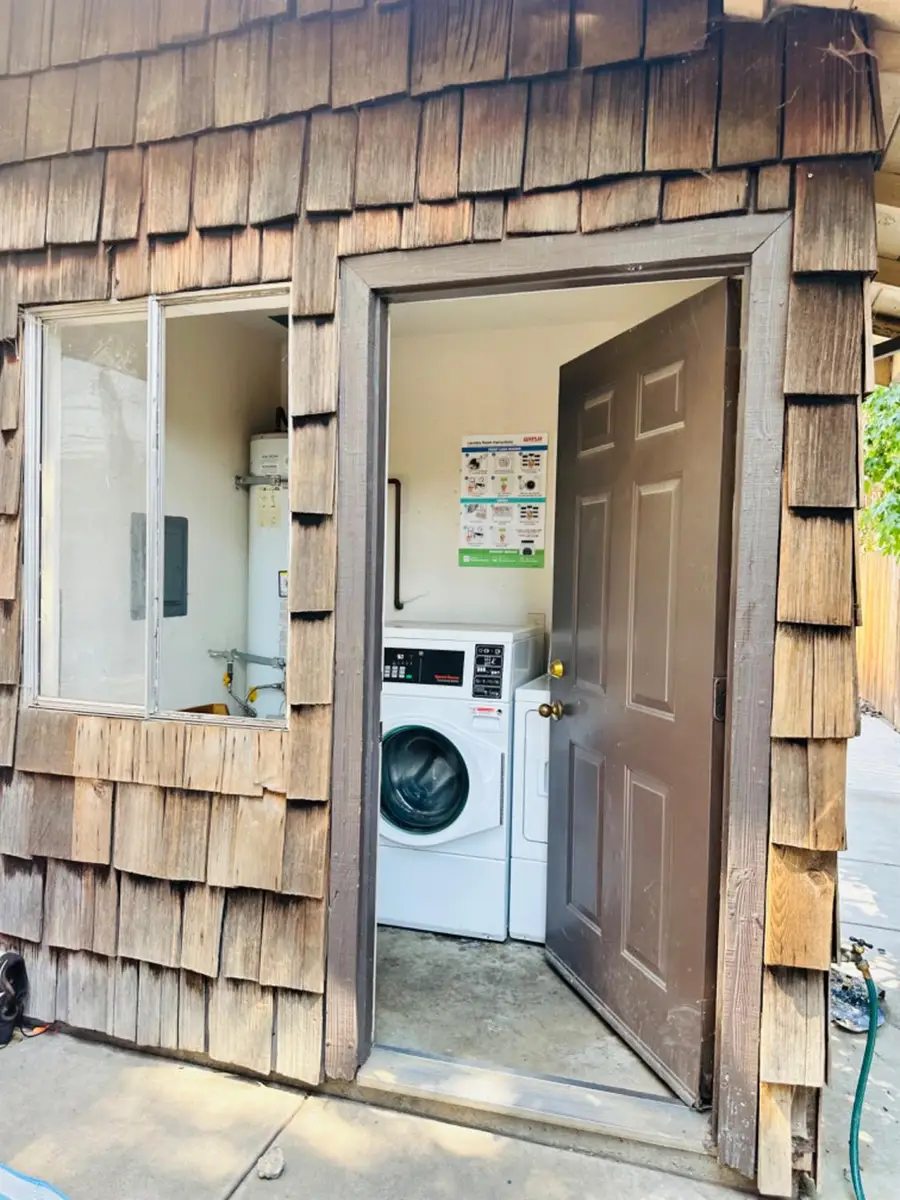 416 E Oak Street, Lodi, CA 95240 - #3