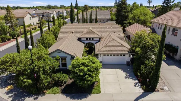 600 Aliso Viejo Court, Roseville, CA 95747
