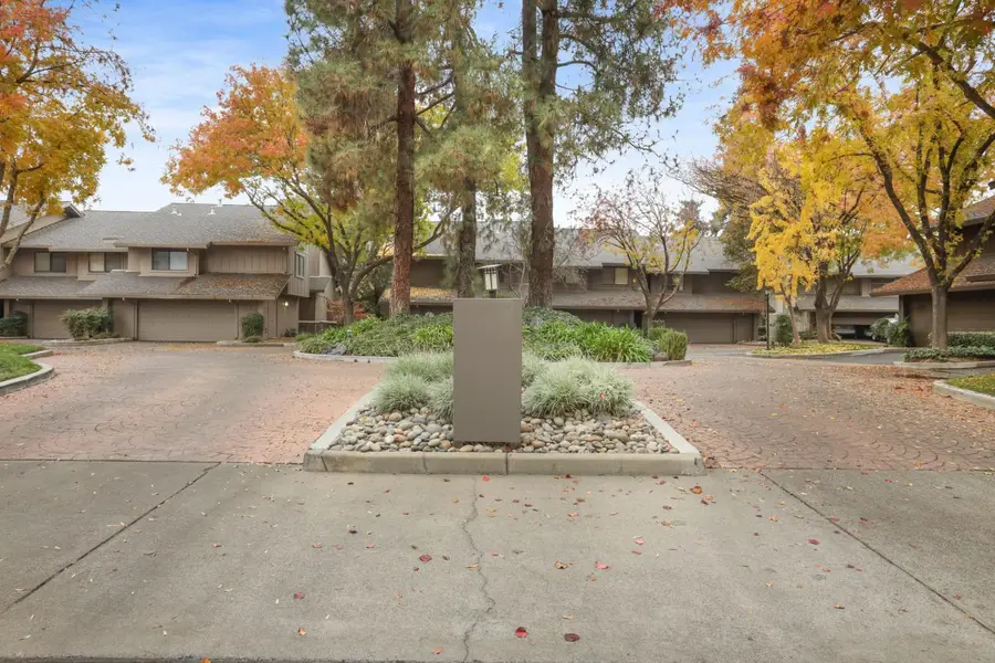 1917 Edgebrook Drive #D, Modesto, CA 95354 - #3
