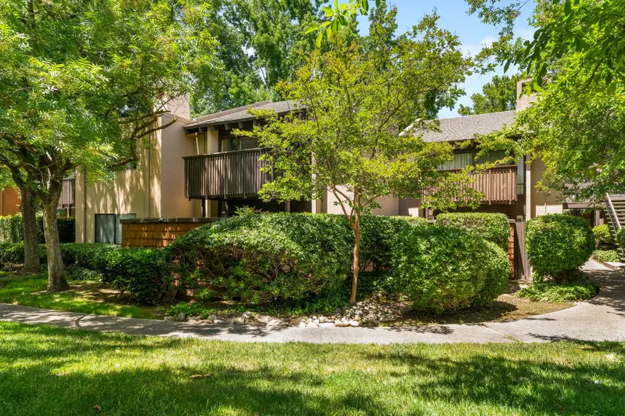 863 E Woodside Lane #9, Sacramento, CA 95825 - #2