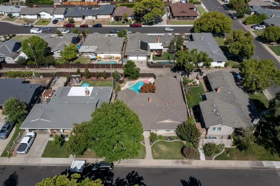 1176 La Sombra Court, Turlock, CA 95380 - #2