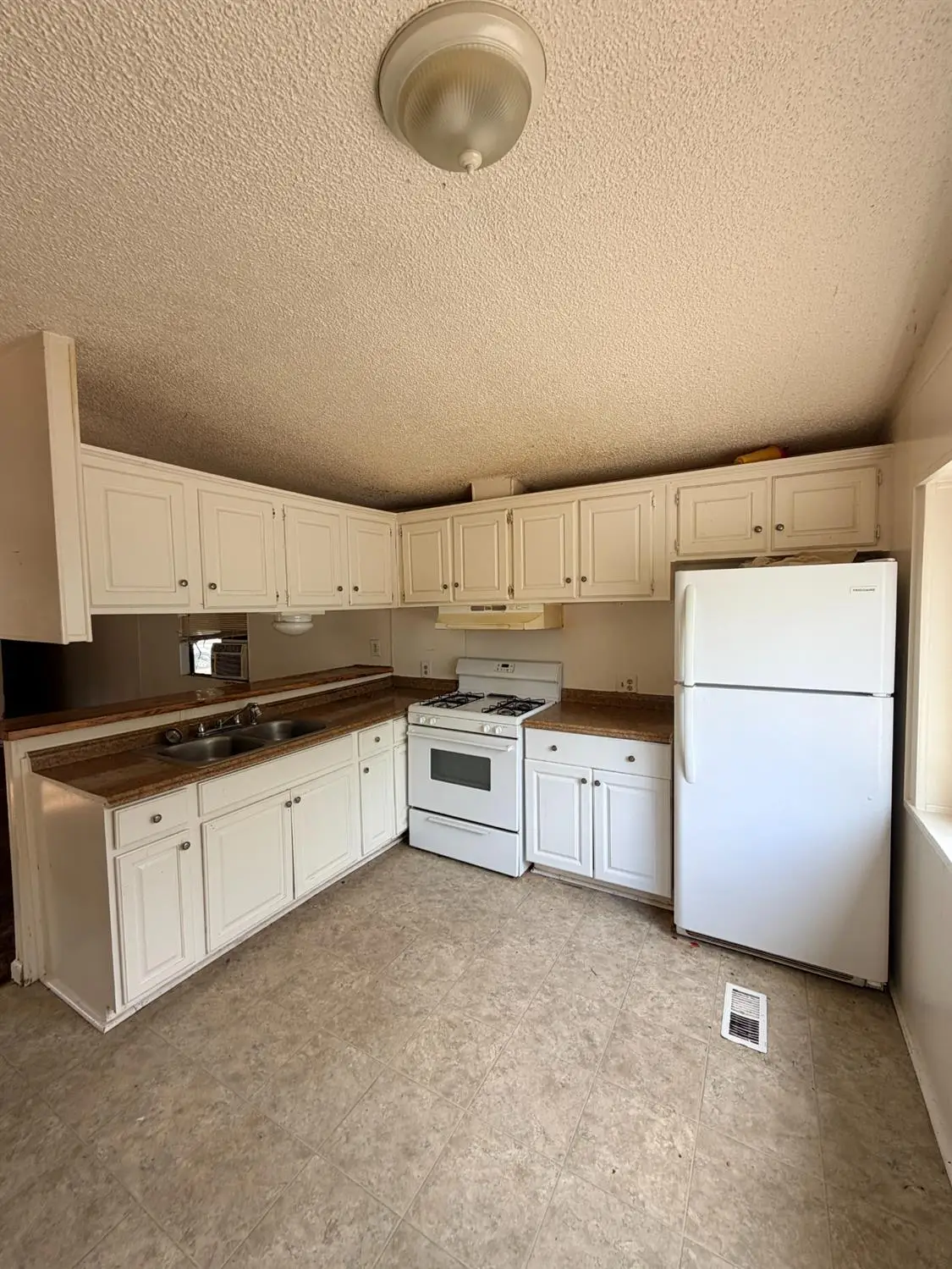 3415 Oro Dam Blvd. E #124, Oroville, CA 95966 - #1