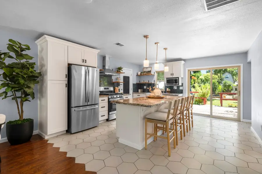 805 Yolo Street, West Sacramento, CA 95605 - #2