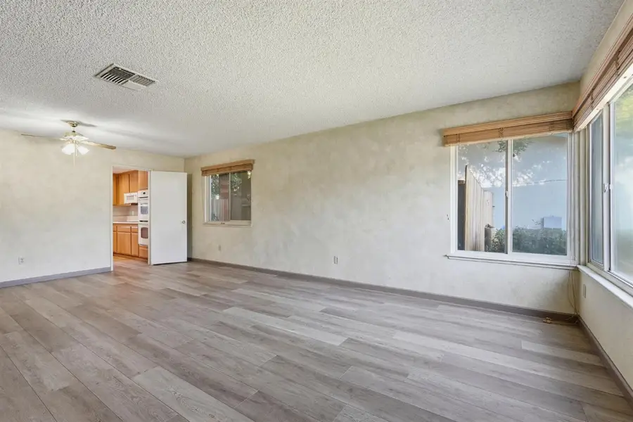 8929 Castle Park Drive, Elk Grove, CA 95624 - #3