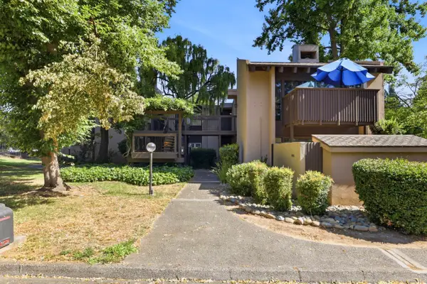 2201 Woodside Lane #1, Sacramento, CA 95825