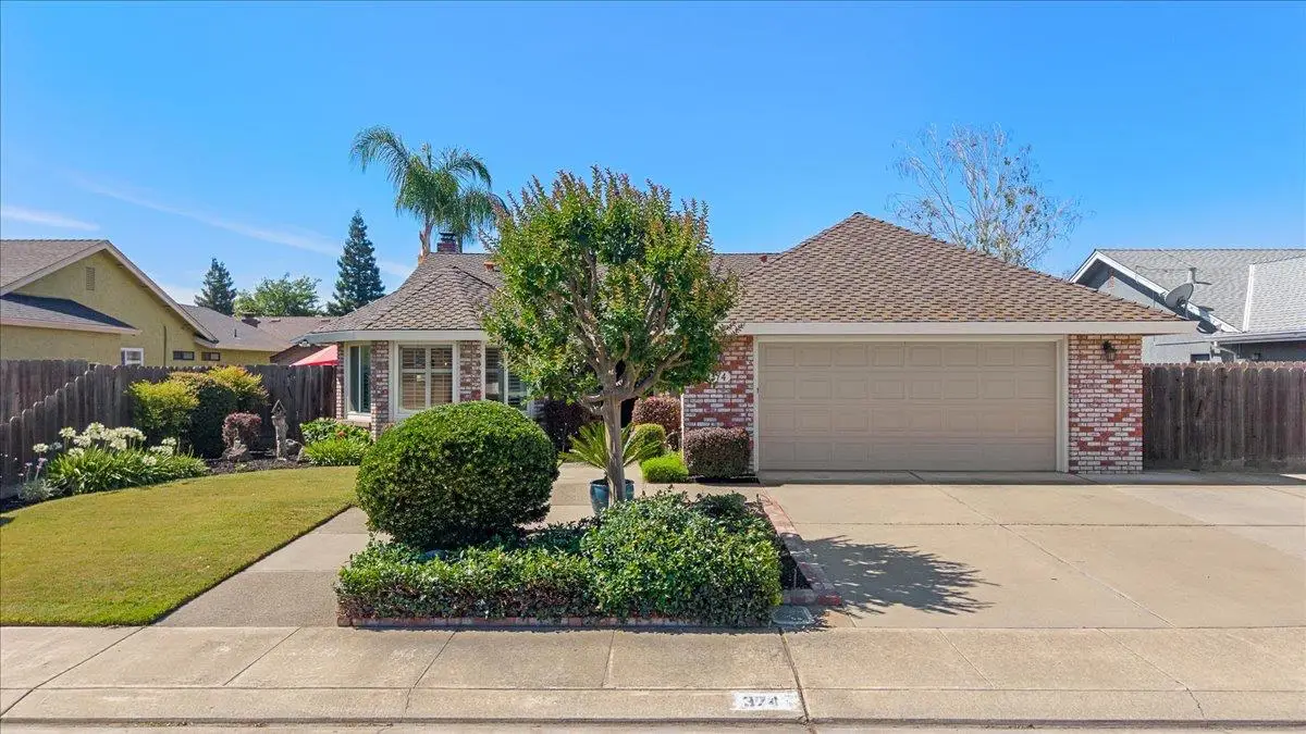 374 April Way, Manteca, CA 95336 - #1
