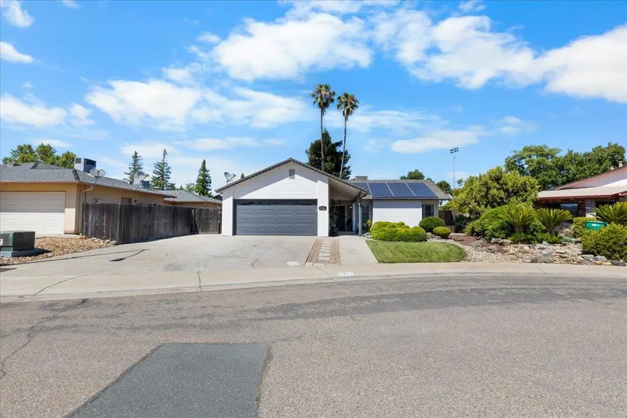 1311 Burgundy Court, Lodi, CA 95242 - #3
