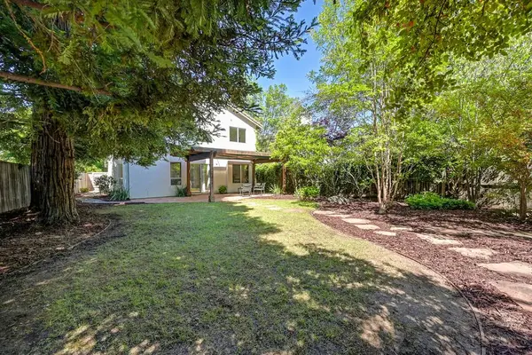 457 Lenox Court, Roseville, CA 95661