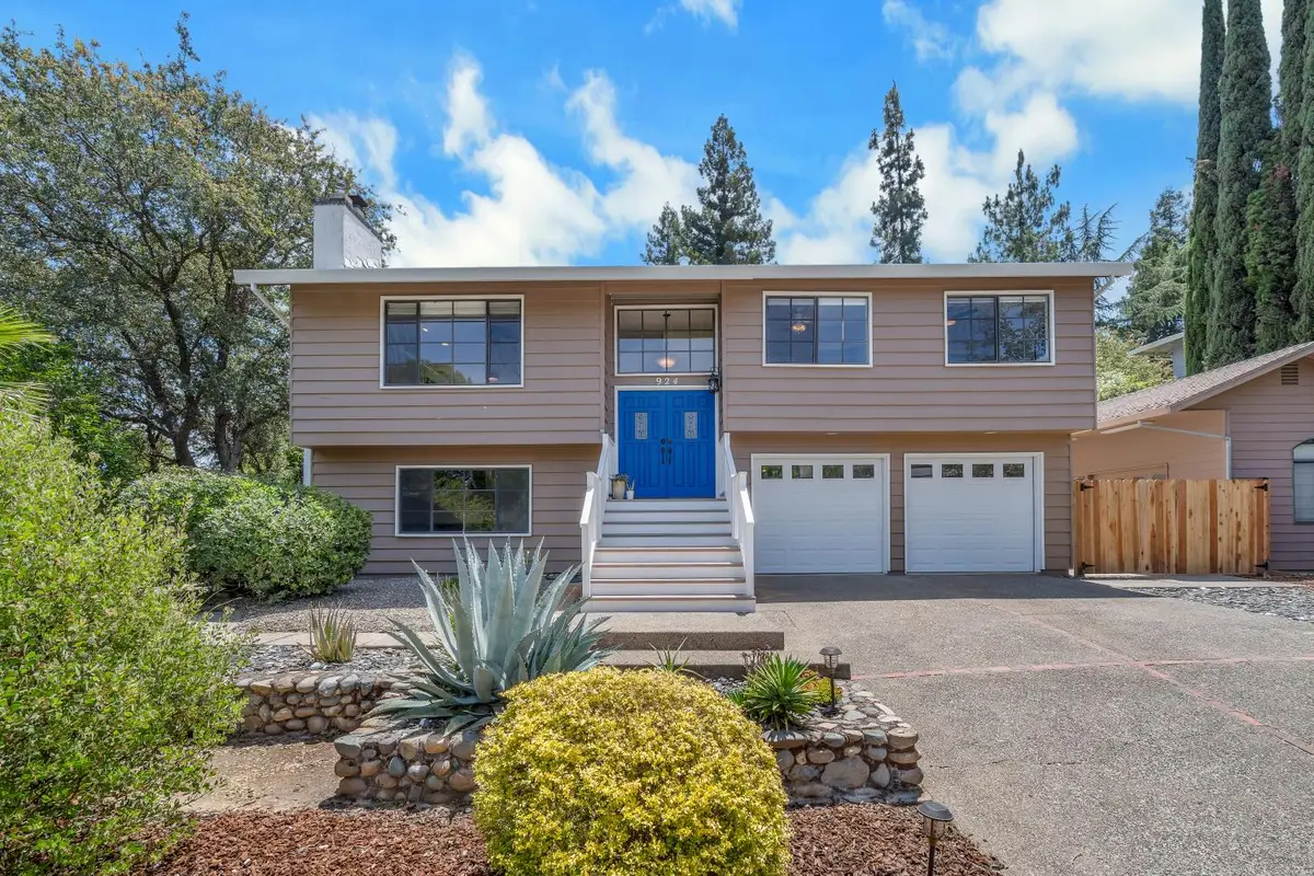 924 Yosemite Lane, El Dorado Hills, CA 95762 - #1
