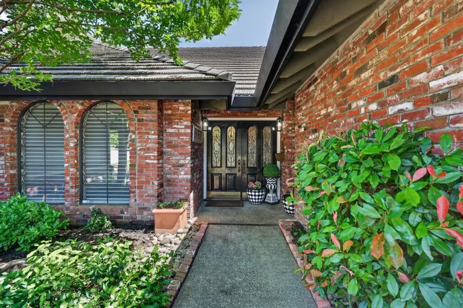 2080 Portsmouth Drive, El Dorado Hills, CA 95762 - #2