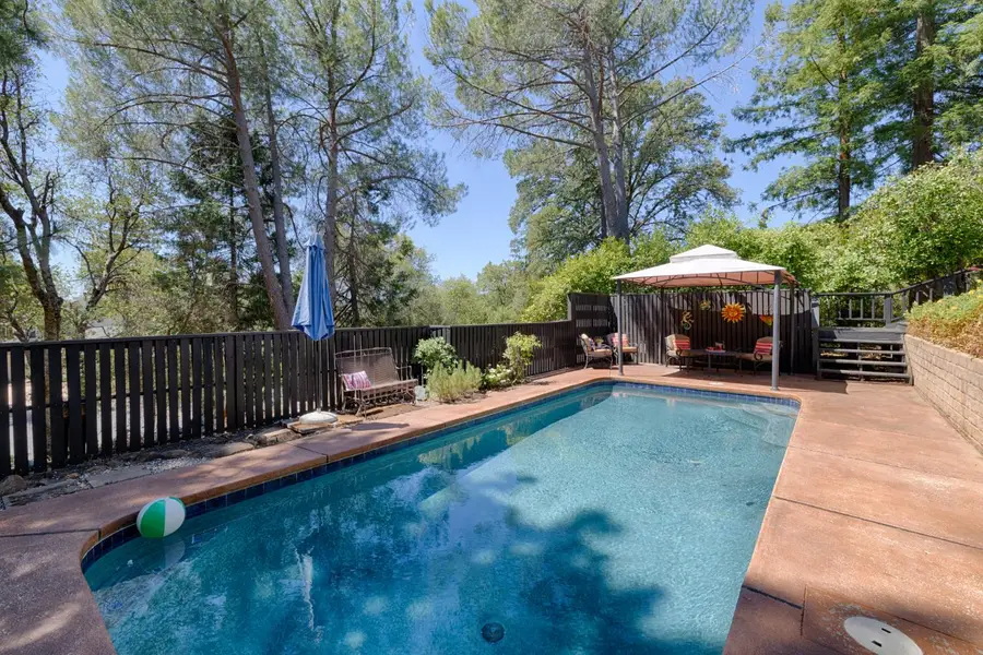 23126 Sequoia Court, Auburn, CA 95602 - #2