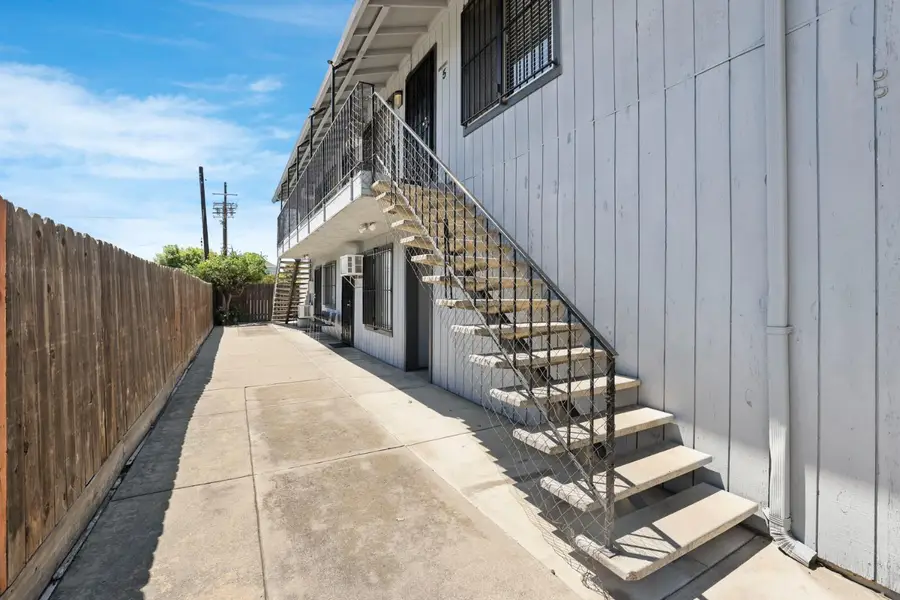 24 E Vine Street, Stockton, CA 95202 - #2
