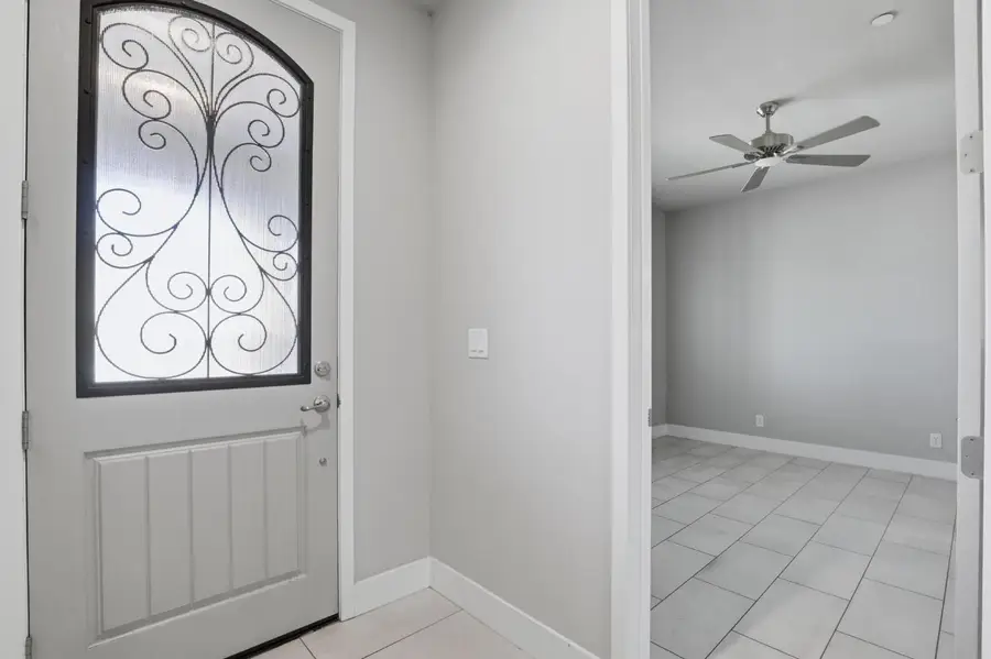 885 Buckingham Drive, Yuba City, CA 95991 - #3