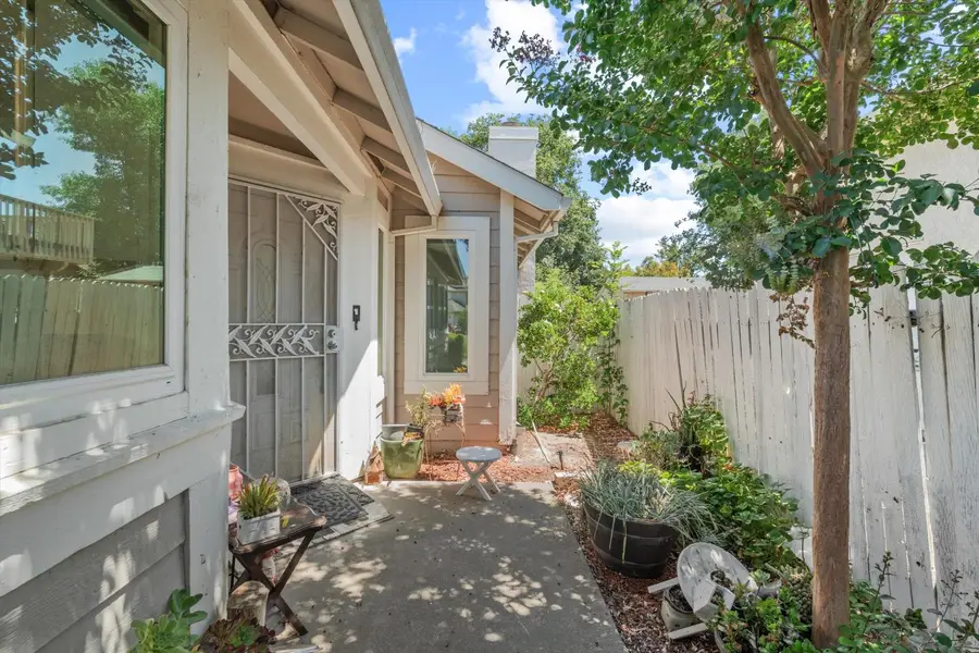 7 Windbrook Court, Sacramento, CA 95823 - #3