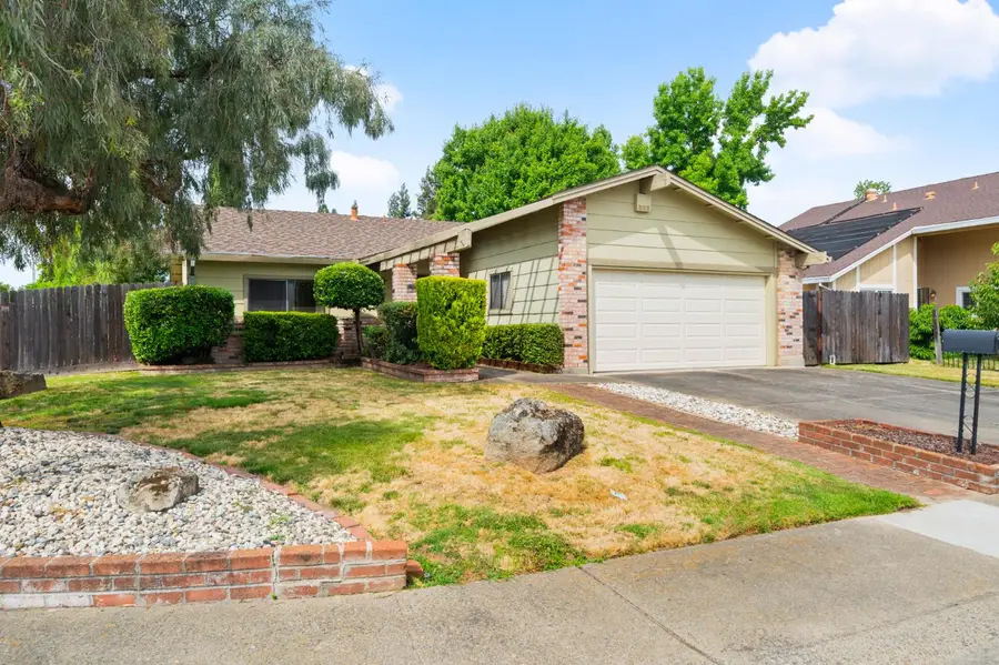 6930 Cobblestone Way, Citrus Heights, CA 95621 - #3
