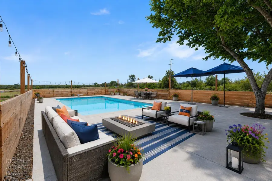 10606 Pioneer Avenue, Oakdale, CA 95361 - #2
