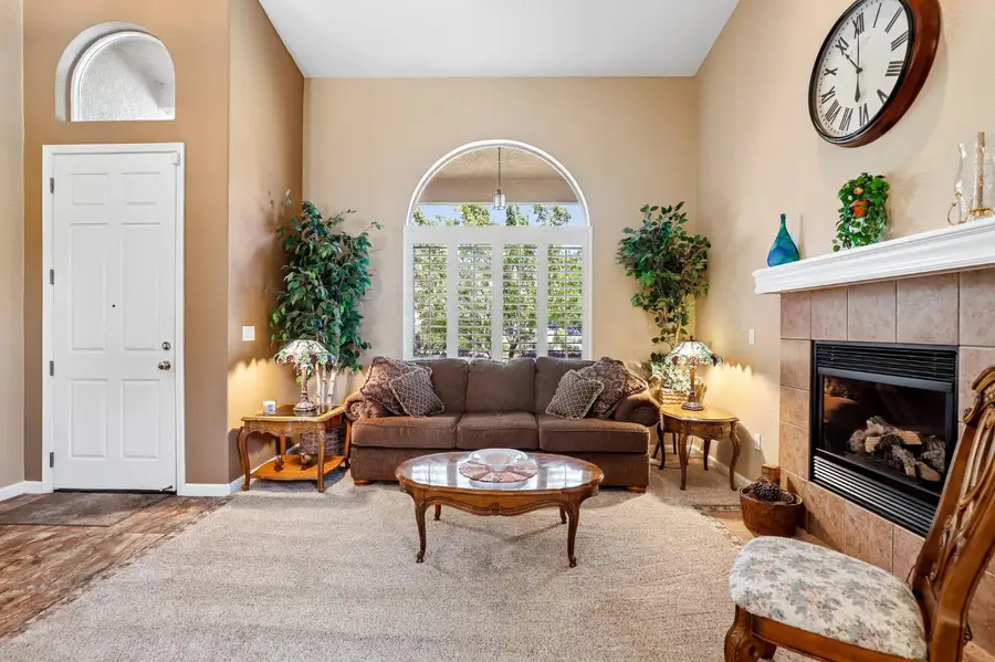 2489 W Burberry Way, Sacramento, CA 95835 - #3