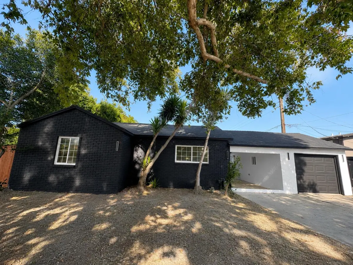1214 Pioneer Avenue, Turlock, CA 95380 - #1