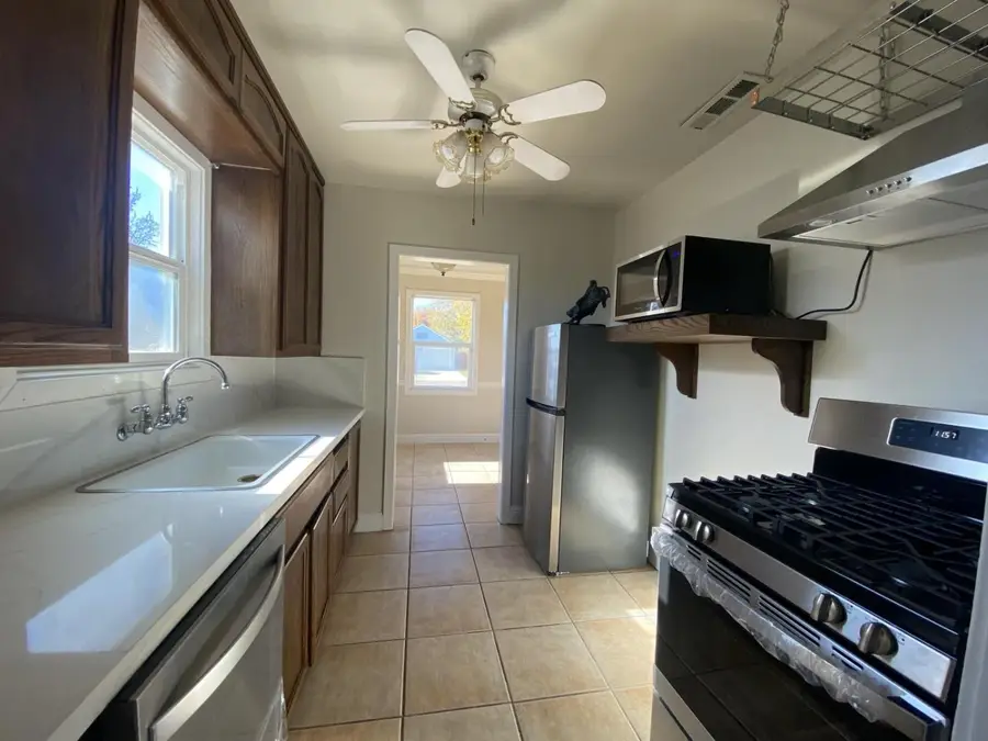 57 Lambuth Avenue, Oakdale, CA 95361 - #3