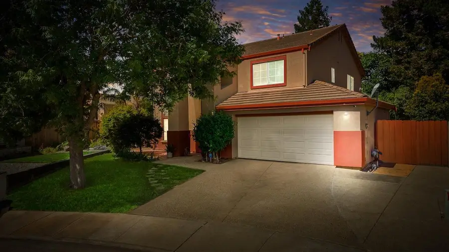 1555 Monterey Court, Tracy, CA 95376 - #2