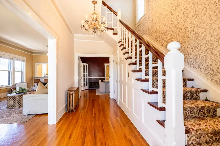 359 Linden Avenue, Auburn, CA 95603 - #2