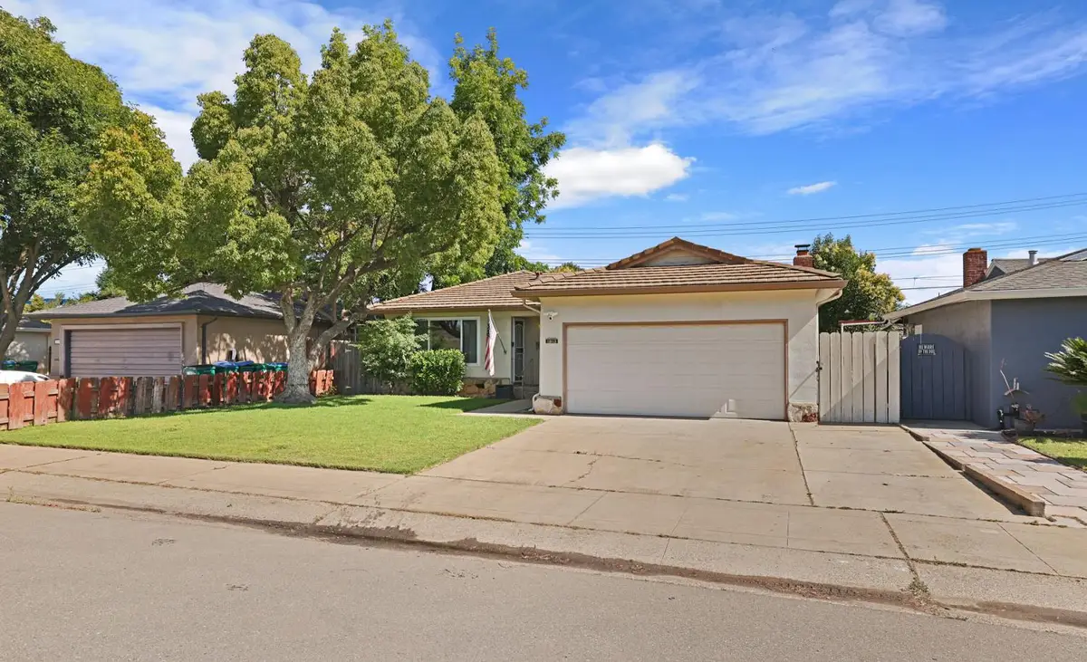 1813 Jackson Street, Lodi, CA 95242 - #1