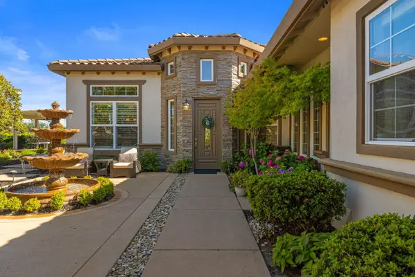 832 Royal Troon Place, El Dorado Hills, CA 95762