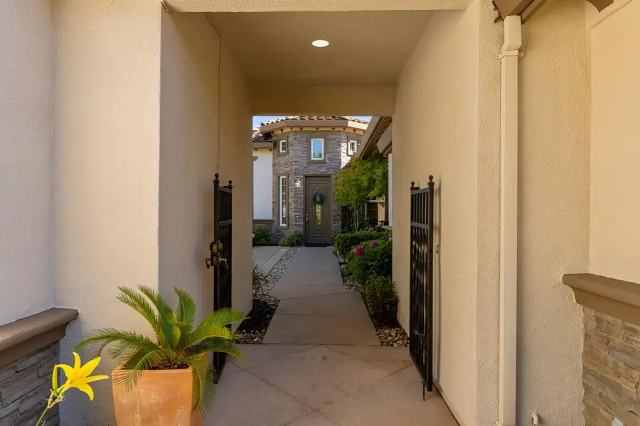 832 Royal Troon Place, El Dorado Hills, CA 95762 - #3