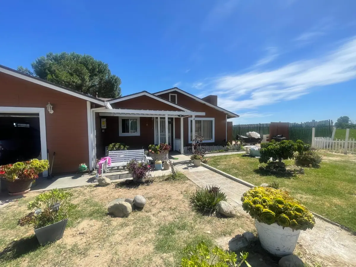 822 E Glenwood, Turlock, CA 95380 - #1