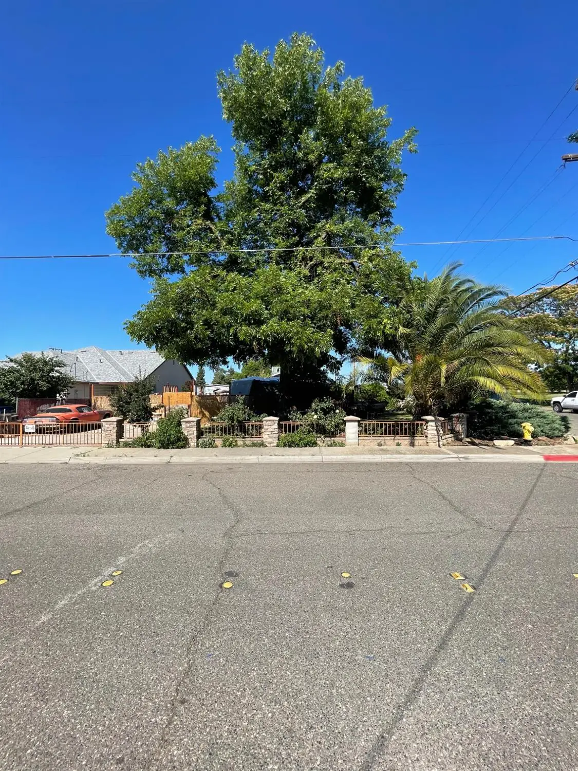 812 E H Street, Oakdale, CA 95351 - #1