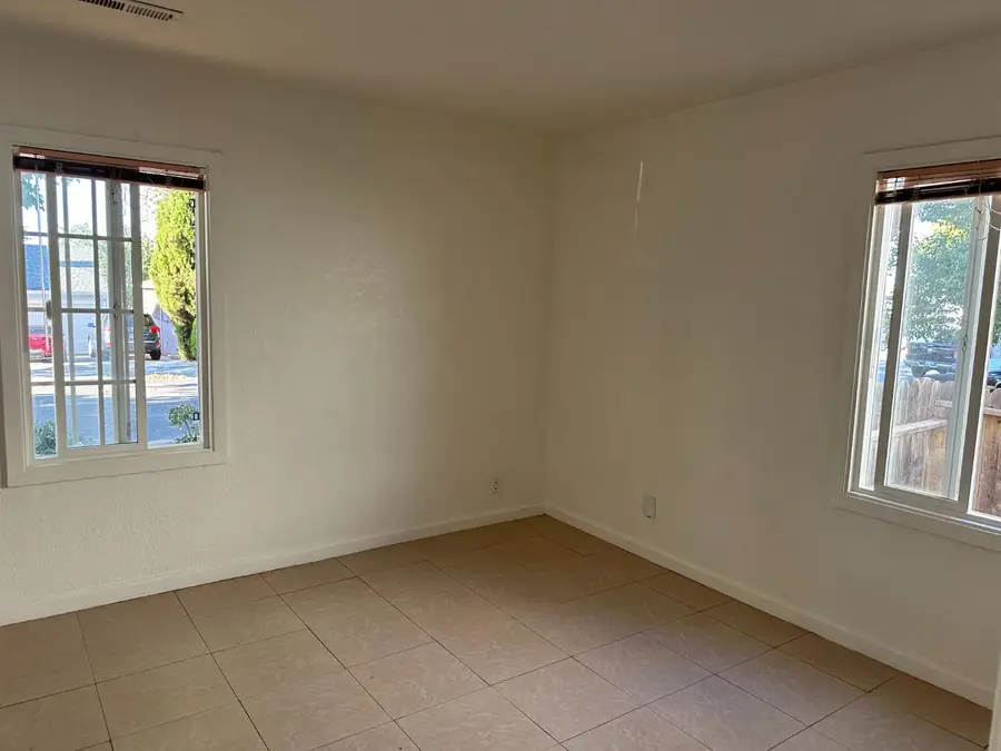 175 Mae Ave, Pittsburg, CA 94565 - #2