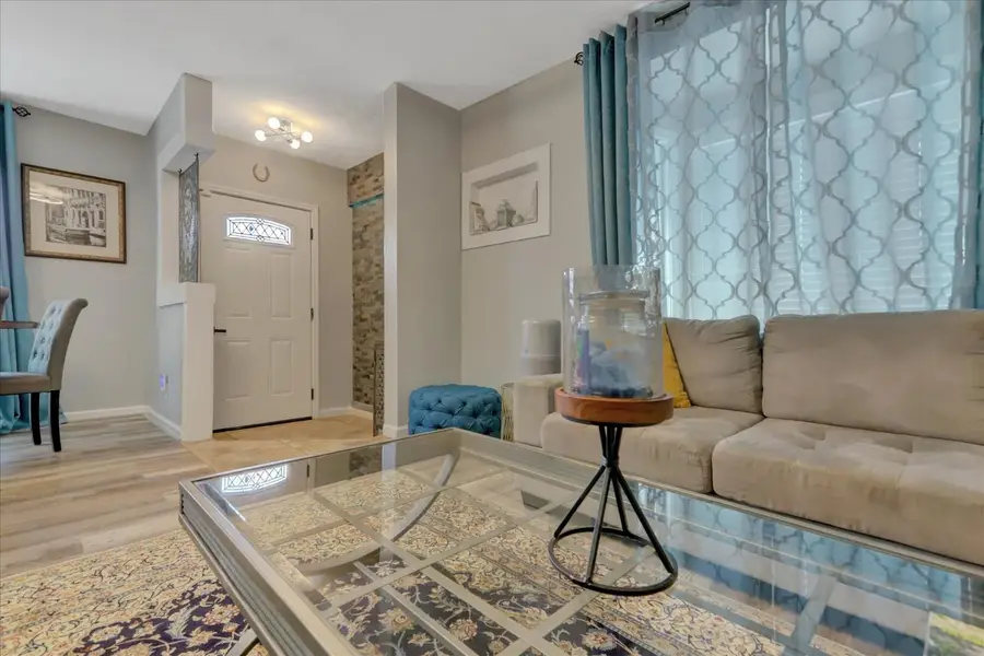 370 Pine Way, Yuba City, CA 95991 - #3