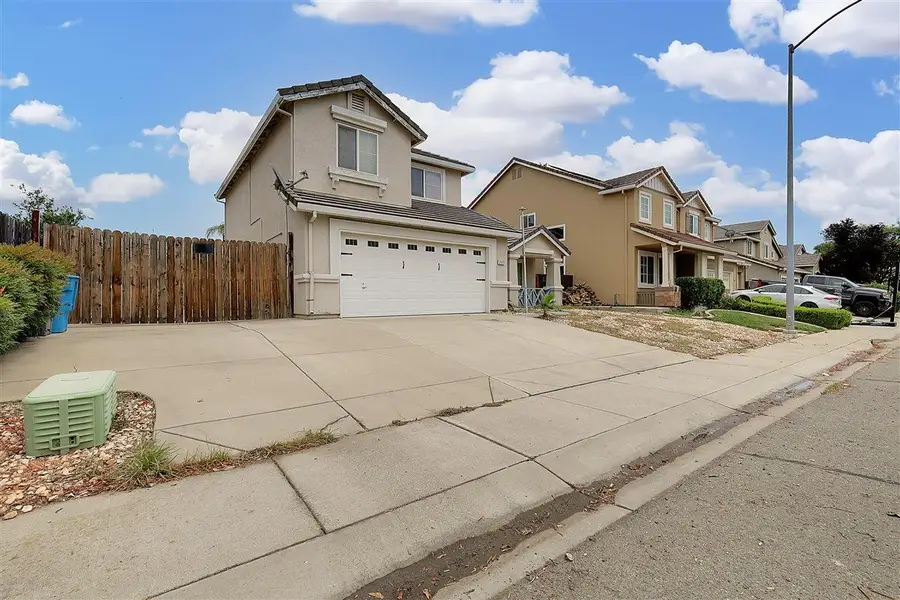 2177 Stonewater Drive, Yuba City, CA 95991 - #3