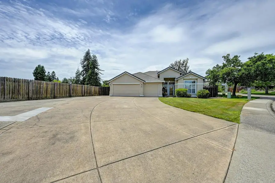 8311 Oakwood Hills Circle, Citrus Heights, CA 95610 - #2