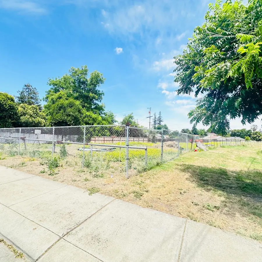 3606 Marine, Stockton, CA 95204 - #2