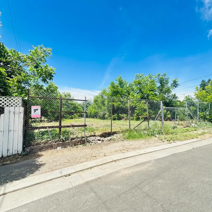 3606 Marine, Stockton, CA 95204 - #3