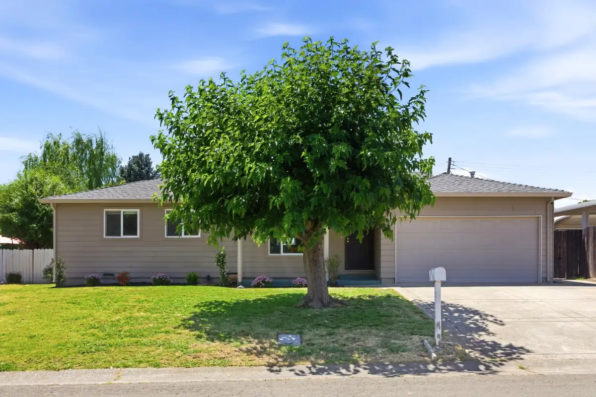 6545 Miles Ln, Carmichael, CA 95608 - #1