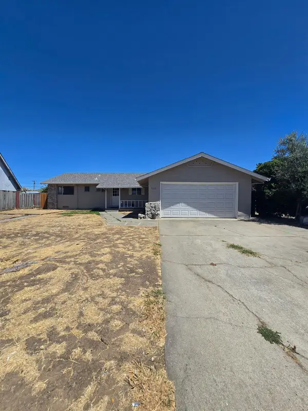 7233 Lindale Drive, Sacramento, CA 95828