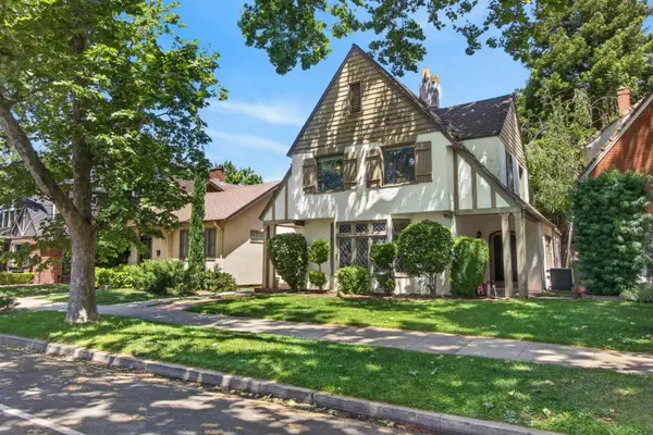 3265 Mckinley Boulevard, Sacramento, CA 95816