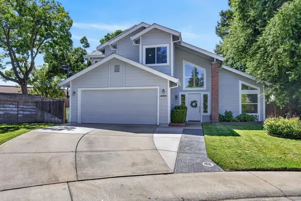 9286 Laguna Green Court, Elk Grove, CA 95758