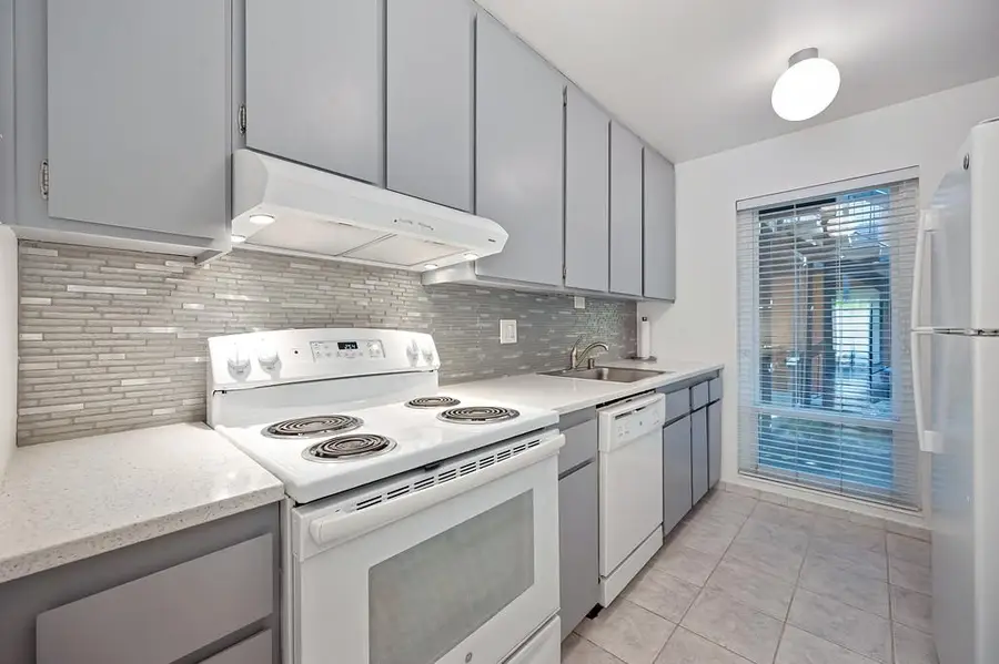 724 Woodside Lane East #6, Sacramento, CA 95825 - #2