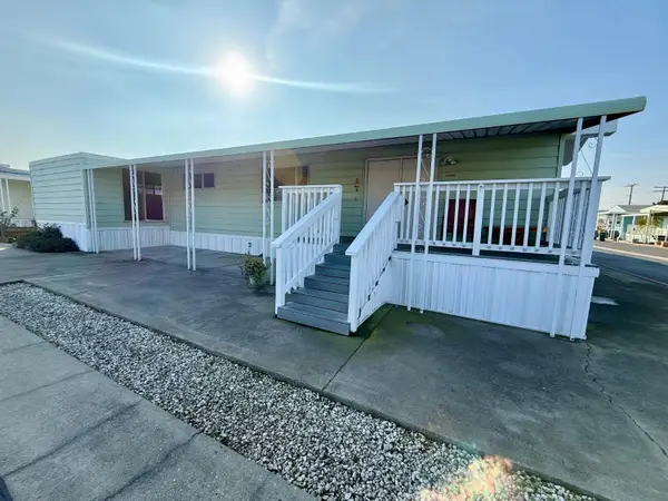 471 Almond Drive #40, Lodi, CA 95240