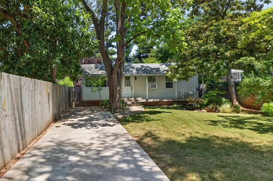 9161 Grove Street, Elk Grove, CA 95624 - #2