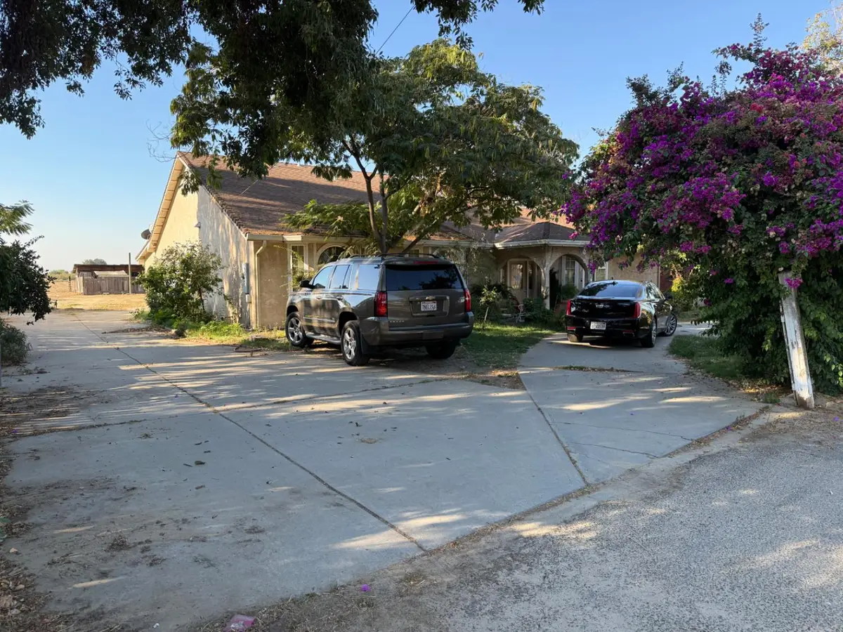 15861 Oak Street, Delhi, CA 95315 - #1