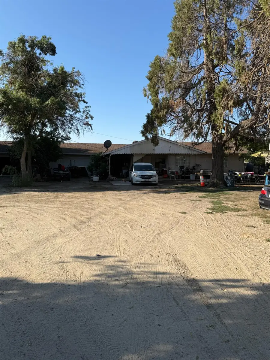 15861 Oak Street, Delhi, CA 95315 - #3