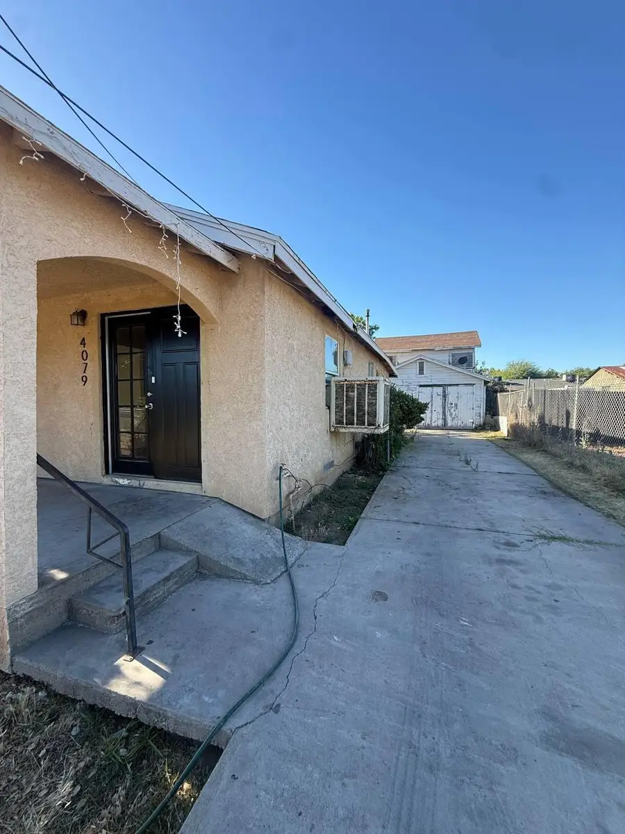 4079 E Heaton Avenue, Fresno, CA 93702 - #2