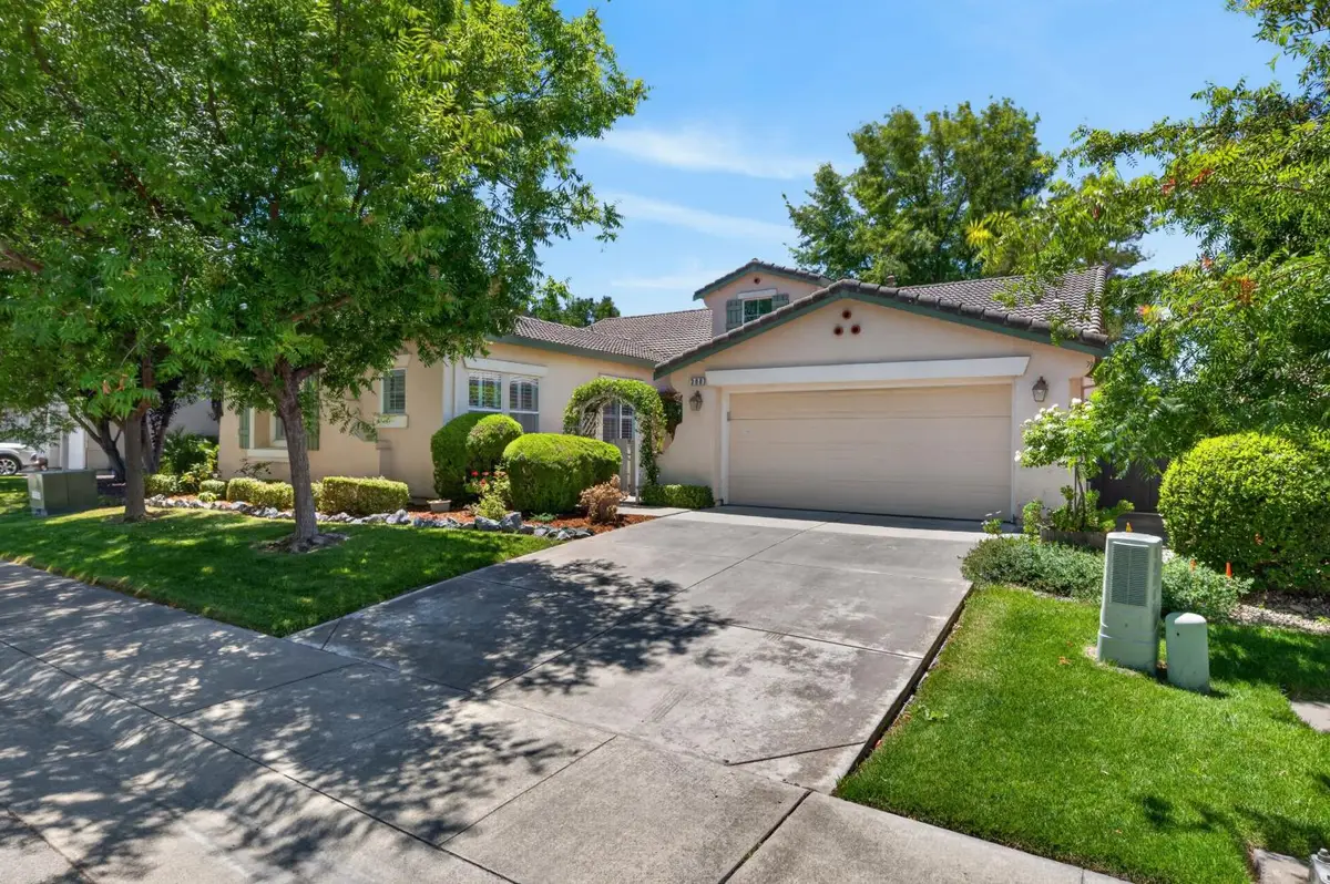 380 Lyman Circle, Sacramento, CA 95835 - #1